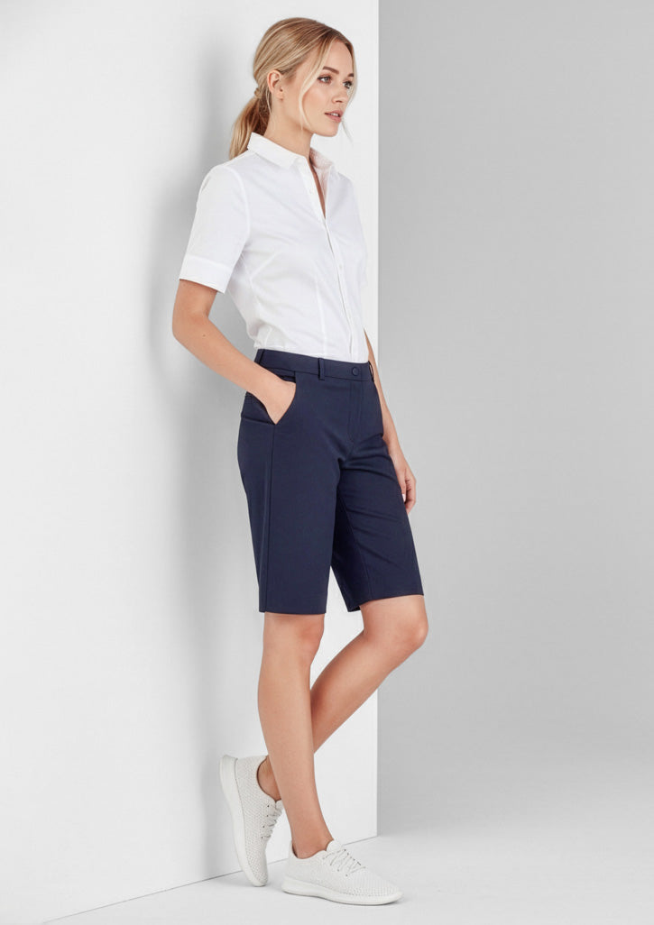 Womens Comfort Waist Cargo Short